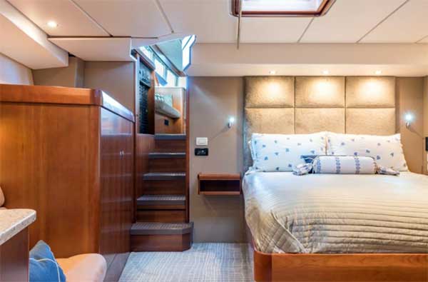 Expedition Yacht Stateroom