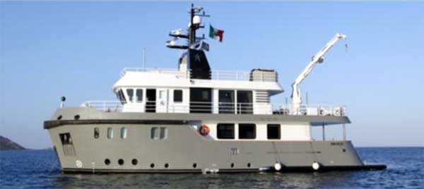 88 Ocean King Yacht for Sale